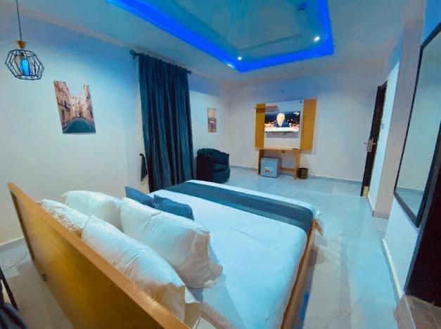 West Wing Hotel ลากอส ภายนอก รูปภาพ