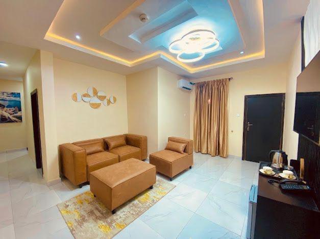 West Wing Hotel ลากอส ภายนอก รูปภาพ